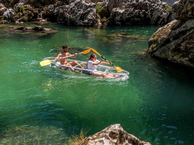 Canoa Transparente Aventura 8 Laetitia Raisin Robert