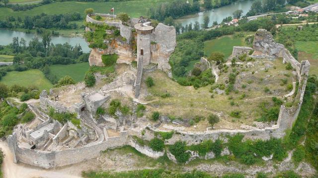 Château De Peyrelade 07