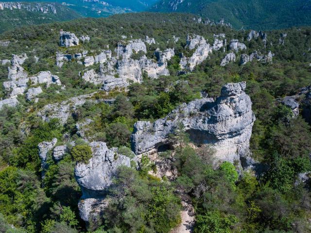 Cité De Pierres Vue Chaos De Montpellier Le Vieux 06 ©millau Grands Causses A. Humbert