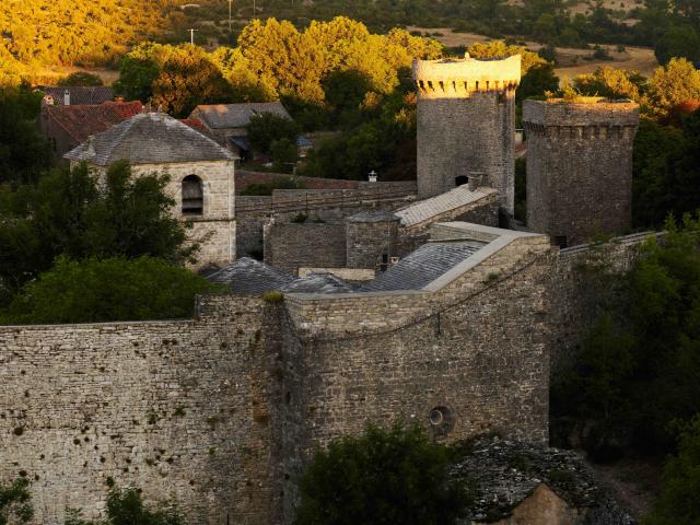 Patrimoine La Couvertoirade Chemin De Ronde 18 Grands Sites Midi Pyenees