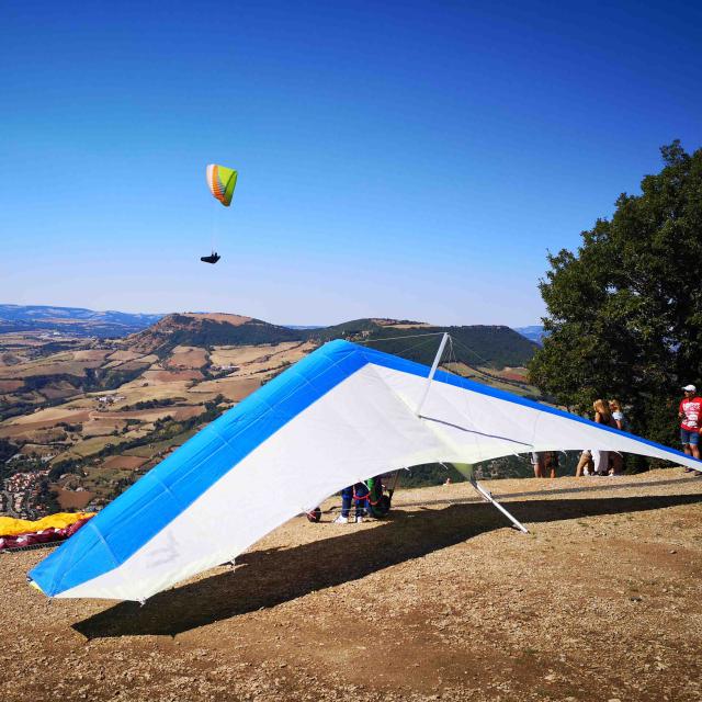 Paragliding Pouncho Activites Nature 11 Millau Laetitia Raisin Robert