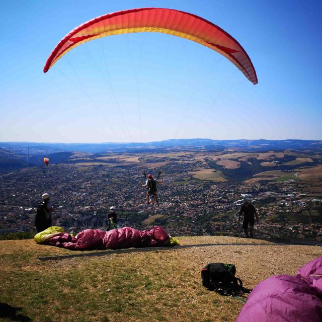 Paragliding Pouncho Activites Nature 12 Millau Laetitia Raisin Robert