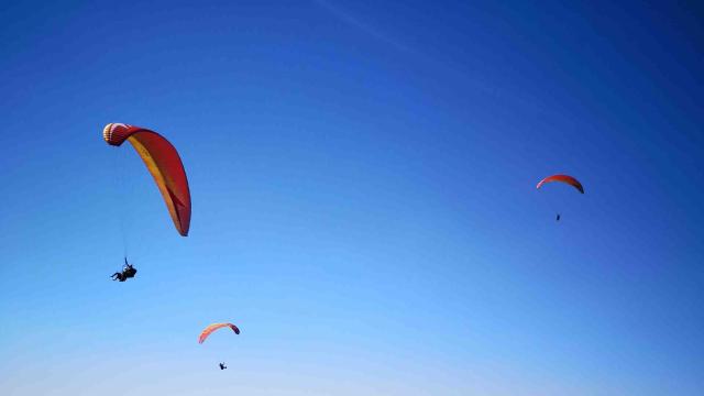 Parapente Pouncho Activites Nature 13 Millau Laetitia Raisin Robert