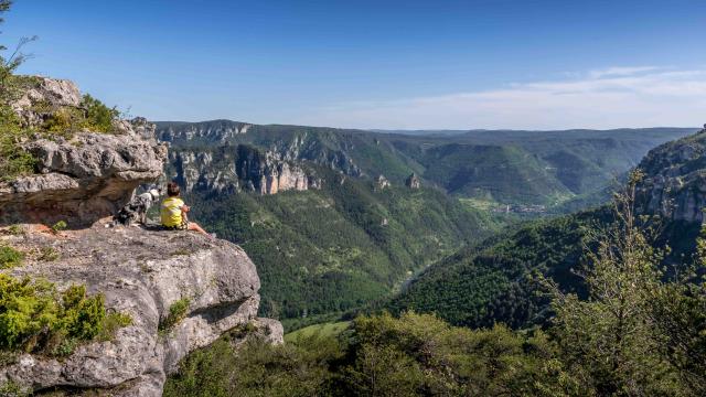 Rando Aerienne Villages Troglodytiques Aventure 16 Gorges Du Tarn Laetitia Raisin Robert