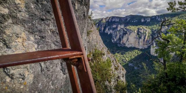 Rando Echelles Cinglegros Aventure 14 Gorges Du Tarn Laetitia Raisin Robert