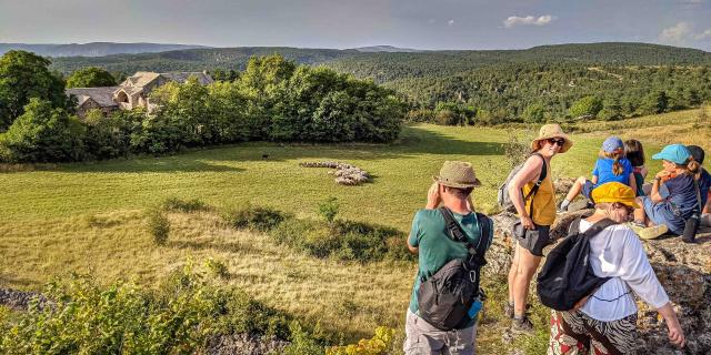 Sur Les Traces Du Berger Aventure 10 Roquesaltes Laetitia Raisin Robert