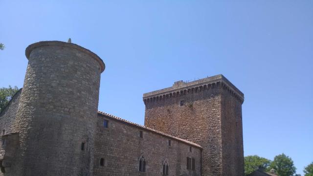 Tour Viala Pas Jaux Velo Ot Larzac Vallees E. Calazel