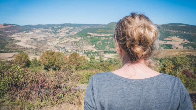 Een wandeling door de kelders van de Deux Monts Ot Millau Grands Causses A. Humbert