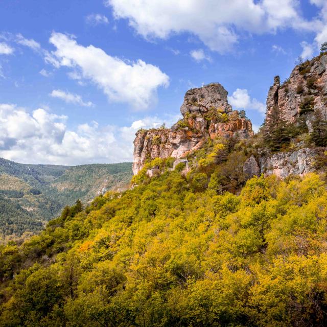 Corcniches du Méjean hike