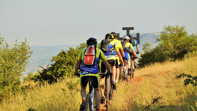 Cruz de exploradores VTT