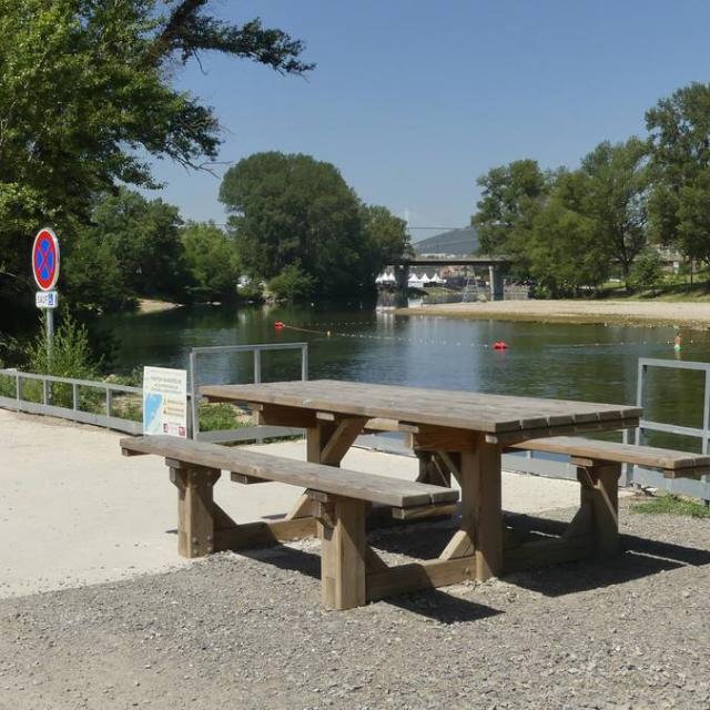 Instalaciones del campo de pesca familiar de Millau