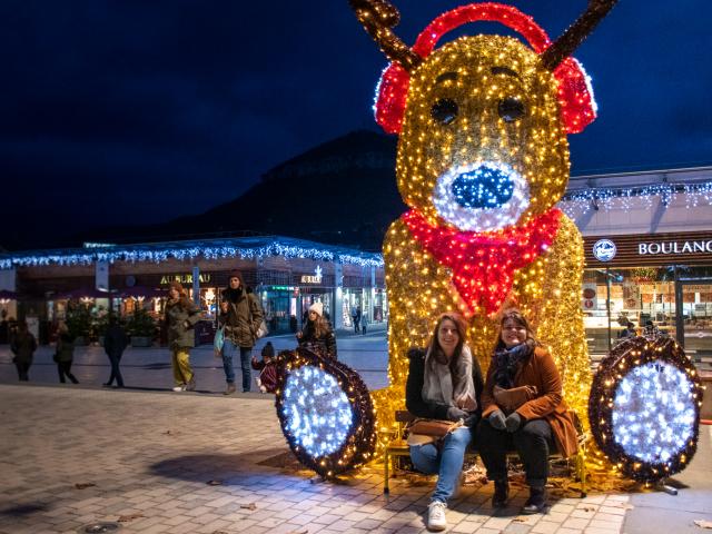 2022 Decembre Fbh Ambiance Et Descente Du Pere Noel Faustine Costes 5