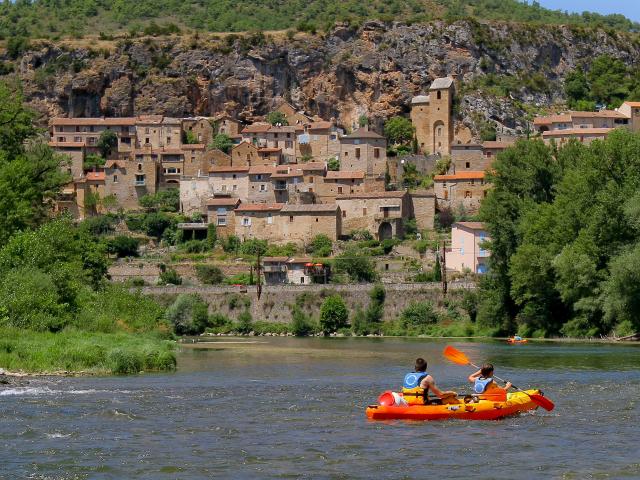 Canoe Peyre 19 Office De Tourisme Millau Credit Greg Alric