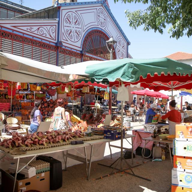 Paseo de las Halles 68 Oficina de Turismo de Millau Crédito Greg Alric