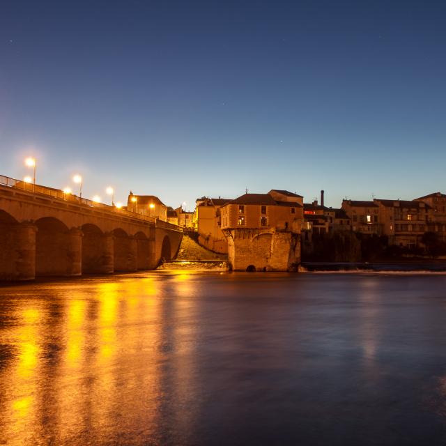 Pont Vieux De Nuit 61 Office De Tourisme Millau Credit Greg Alric