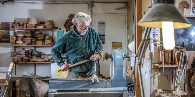 Tourneur Bois Producteur 47 Office De Tourisme Millau Credit Greg Alric