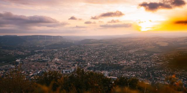 Vue Sur Millau De La Pouncho Dagast Clara Ferrand Wildroad Crtloccitanie 0039133 Md Min