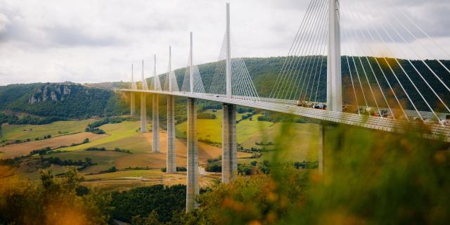 Vue Sur Le Viaduc De Millau Clara Ferrand Wildroad Crtloccitanie 0039136 Md Min