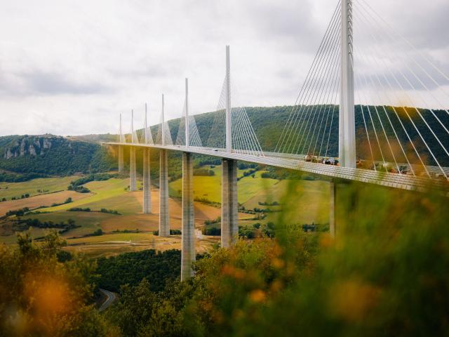 Vue Sur Le Viaduc De Millau Clara Ferrand Wildroad Crtloccitanie 0039136 Md Min