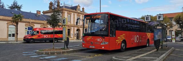 Bus Lio Millau station