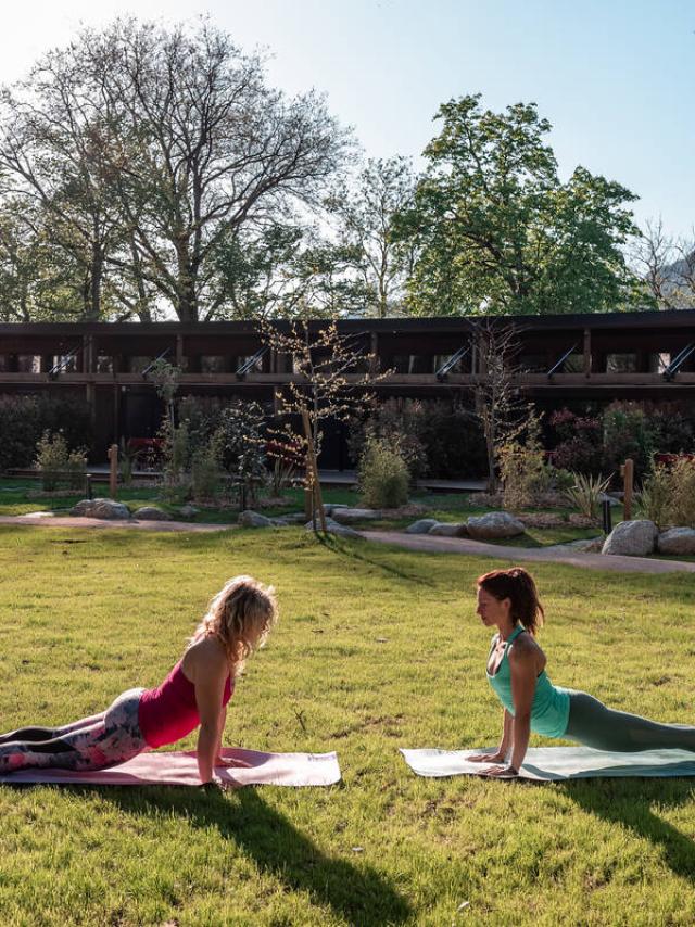 Yoga Domaine Le Vaxergues Roquefort Saint Affrique Turismo