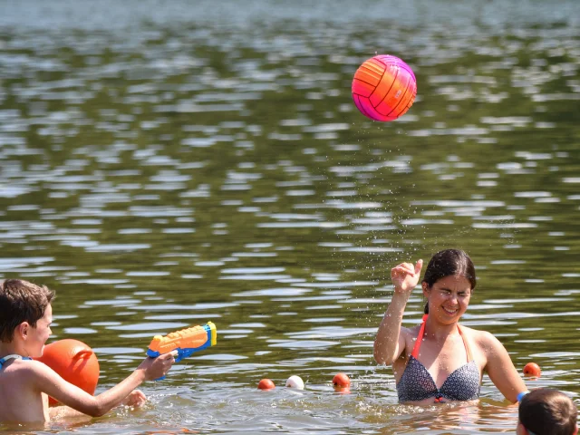 plage-moulinoches-vibal-lac-pont-salars-levezou-aveyron - richardstorchi.com © tous droits réservés 2020